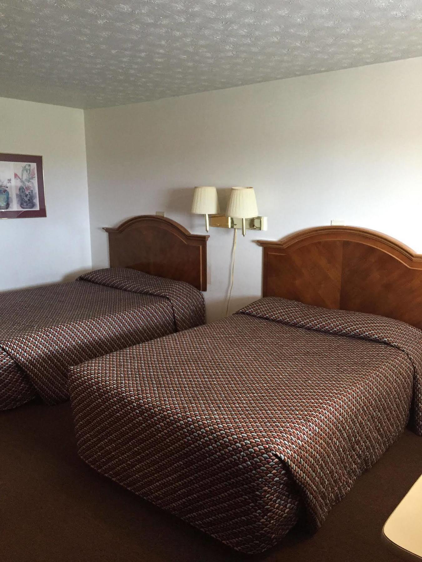 Vista Heights Inn 亨里埃塔 外观 照片