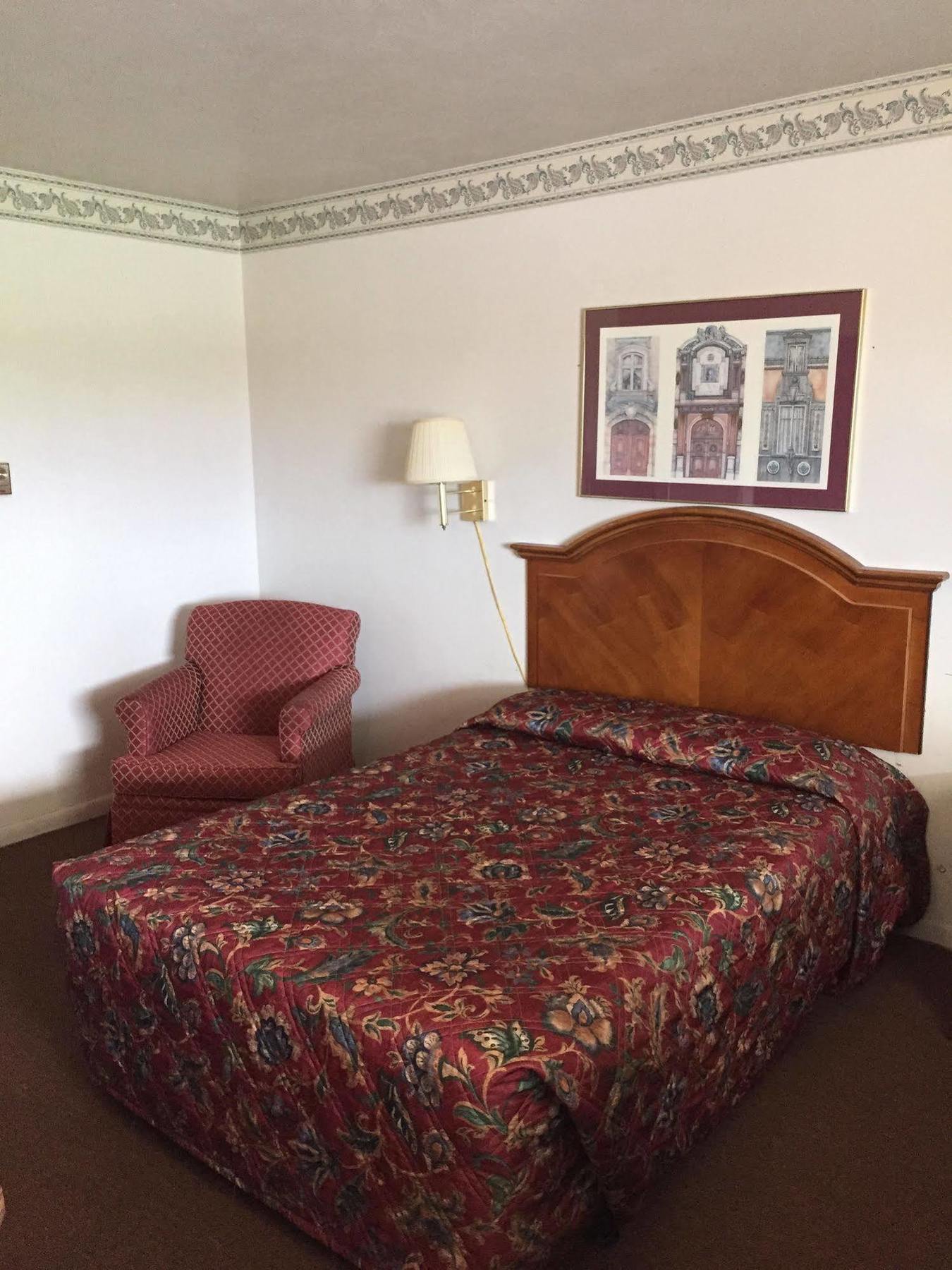 Vista Heights Inn 亨里埃塔 外观 照片